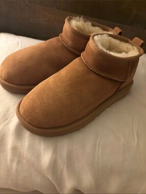 Kids Shearling-Lined Slip-On Slippers - Chestnut